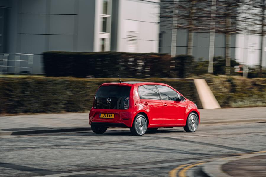  Volkswagen up! Black Edition 2020 года  (UK) (фото 12 из 40)